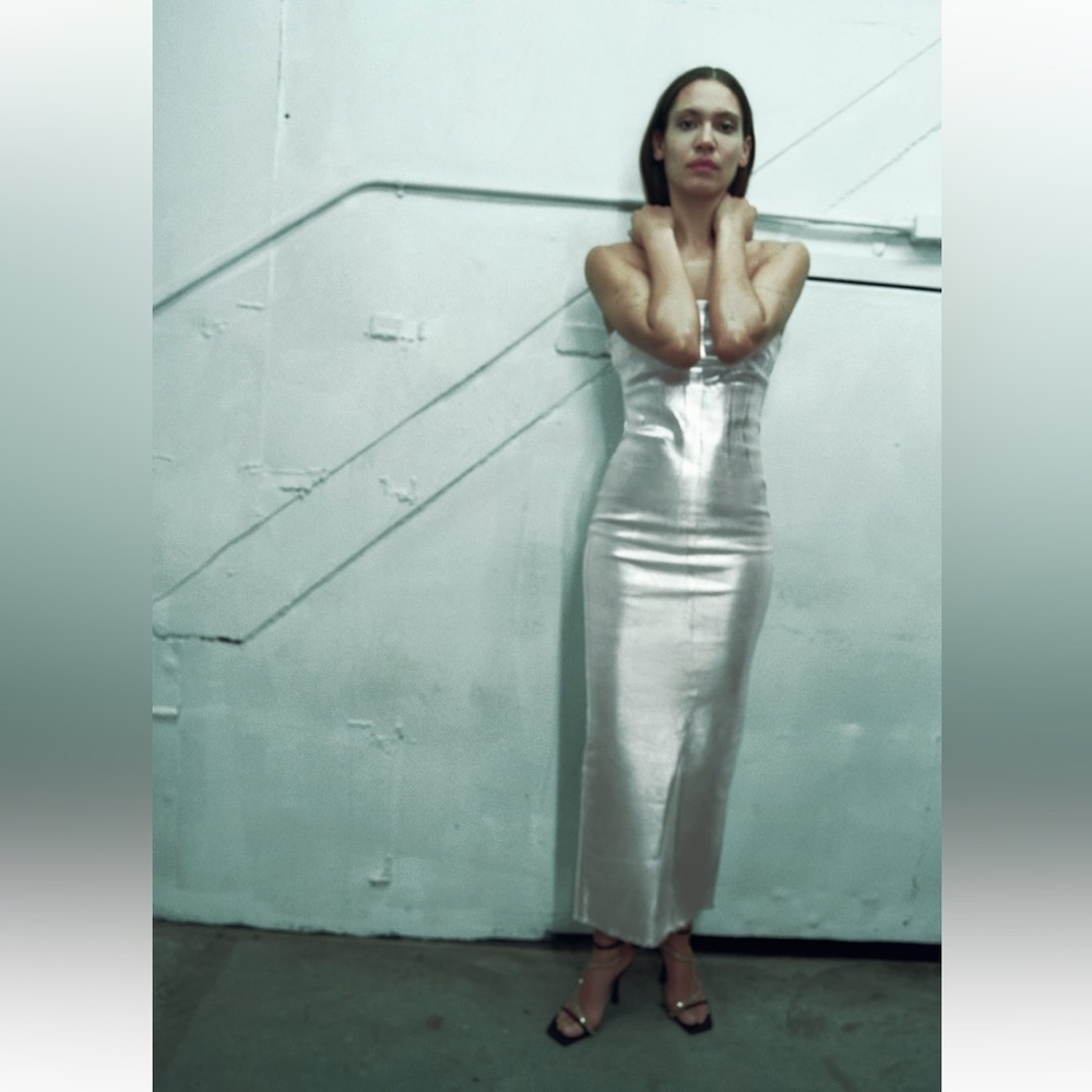 Zara ZW FITTED METALLIC DRESS. Silver. Size XS. New with Tags. - Picture 1 of 8